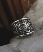 Load image into Gallery viewer, Snowflake Saddle Ring sz 6.5