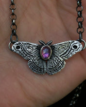Load image into Gallery viewer, Cecropia + Sapphire Mini smith