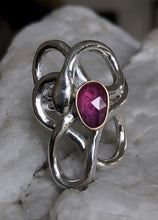 Load image into Gallery viewer, Sapphire Serpent 18kt gold &amp; silver ~ size 7.5