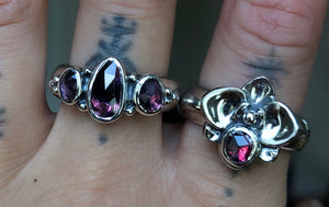 Sapphire Triple stone ring~ sz 7.25