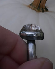 Load image into Gallery viewer, Ophidia Ring | size 7-7.25