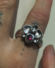 Load image into Gallery viewer, Dark Orchid I size 7.25-7