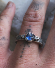 Load image into Gallery viewer, Snowscape Sapphire Stacking Ring size 7