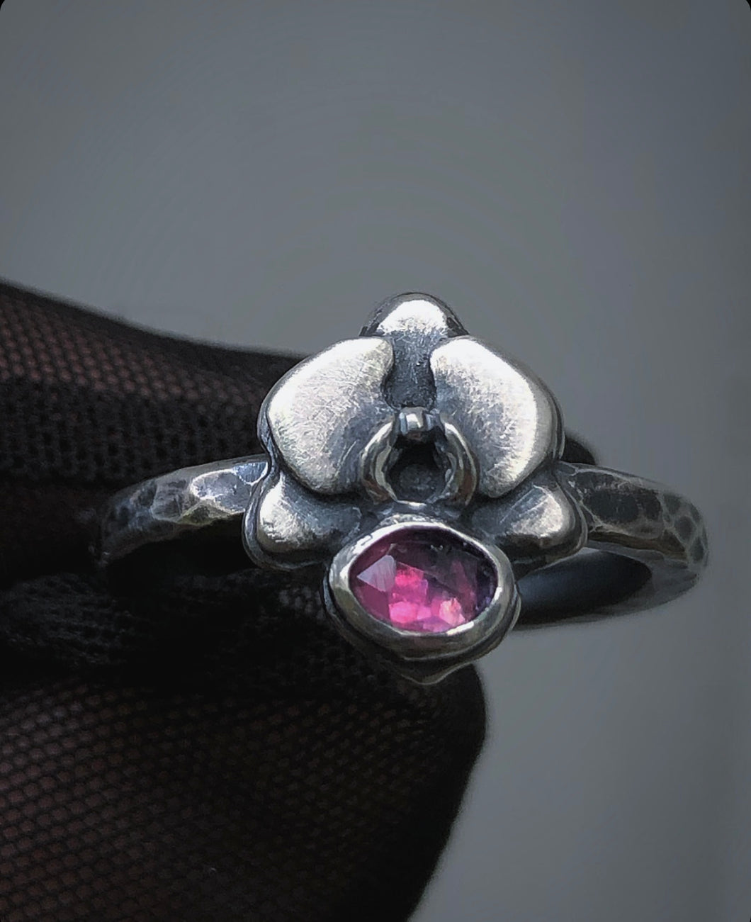 Mini Orchid + Sapphire Stacking ring~ size 7