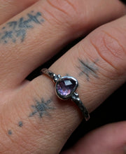 Load image into Gallery viewer, Sapphire Ring ~Size 6.75