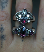 Load image into Gallery viewer, Sapphire Triple stone ring~ sz 7.25