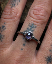 Load image into Gallery viewer, Sapphire Ring ~Size 6.75