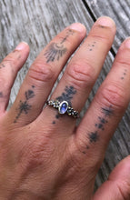 Load image into Gallery viewer, On Sale! Forget Me Not Sapphire ring~ size 6.5