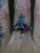 Load image into Gallery viewer, Serpent Stacking ring Size 6.25