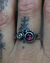 Load image into Gallery viewer, Serpent Stacking ring Size 6.25
