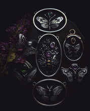 Load image into Gallery viewer, Lilac Serpent Necklace