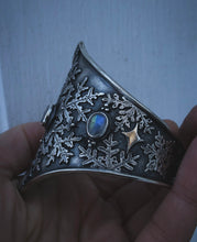 Load image into Gallery viewer, Snowflake Cuff ~ size small