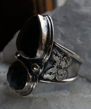 Load image into Gallery viewer, Morpho Butterfly Ring ~Labradorite Size 7.5-7.75
