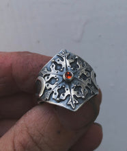 Load image into Gallery viewer, Garnet Snowflake Shield ring 7.75