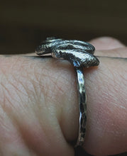 Load image into Gallery viewer, Sapphire Sea serpent ~ sz 7.25