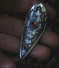 Load image into Gallery viewer, Autumnal Shield ring