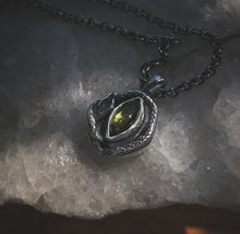 Load image into Gallery viewer, 🌱4/20 Sale~Green Snake Eye Relic