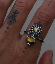Load image into Gallery viewer, Sunflower Stacking Ring~ size 7