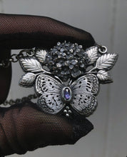 Load image into Gallery viewer, Hydrangea + Sapphire Necklace