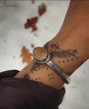 Load image into Gallery viewer, Quartz + Wheat cuff size Small-Medium