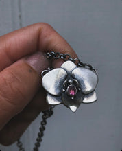 Load image into Gallery viewer, Orchid + Sapphire Necklace