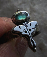 Load image into Gallery viewer, Mini Luna Stacker~Sz 7