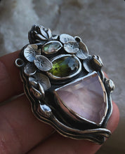 Load image into Gallery viewer, Water Lily Pendant