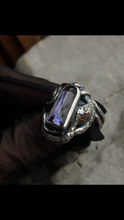 Load image into Gallery viewer, Serpent’s Eye ~ size 6.5