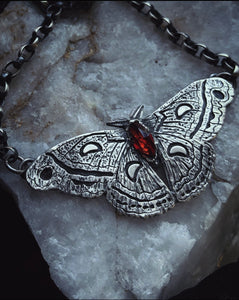 Large Cecropia Moth~ Your choice of stone