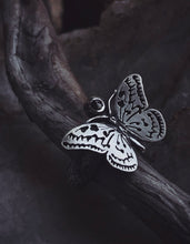 Load image into Gallery viewer, Rice Paper Butterfly Ring ~ Size 7- 7.25