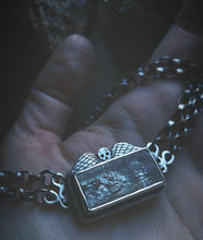 Load image into Gallery viewer, Memento Mori ~Stone A