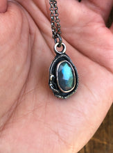 Load image into Gallery viewer, Labradorite Serpent Pendant