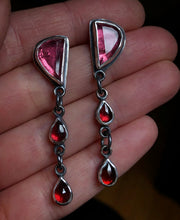 Load image into Gallery viewer, Severed Heart Earrings