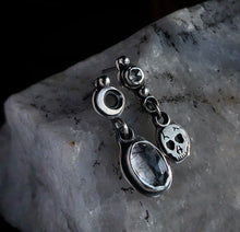 Load image into Gallery viewer, Skull &amp; Diamond Earring Set