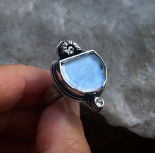 Load image into Gallery viewer, Goshanite &amp; Diamond Shell ring ~ Size 6-6.25