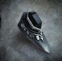 Load image into Gallery viewer, Tower Garden ~ Size 7.25-7.57