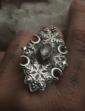 Load image into Gallery viewer, Krampus Snowflake Ring ~ 7.25 7.5