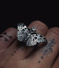 Load image into Gallery viewer, Aglais Urticae ~ Diamond and Silver~ Size 6.5