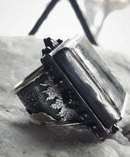 Load image into Gallery viewer, Quartz Crystal Snowflake Ring~6.75-7