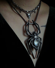 Load image into Gallery viewer, Quartz &amp; Tourmaline Spider
