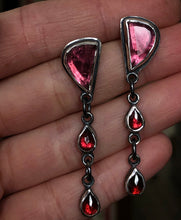 Load image into Gallery viewer, Severed Heart Earrings
