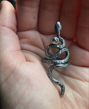 Load image into Gallery viewer, Diamond Serpent Ring ~Sz 5.75-6