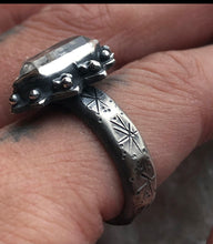 Load image into Gallery viewer, Quartz North Star Ring ~ Size 8-8.25