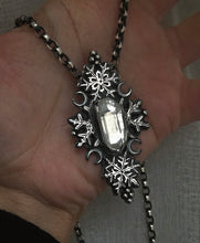 Load image into Gallery viewer, Quartz Snowflake Necklace