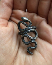 Load image into Gallery viewer, Silver Snake Ring sz 6-6.25