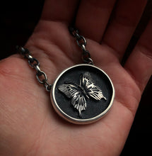Load image into Gallery viewer, Papillon ~ Butterfly Pendant