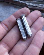 Load image into Gallery viewer, Quartz Icicle Earrings