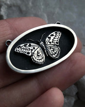 Load image into Gallery viewer, Rice Paper Butterfly Necklace
