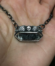 Load image into Gallery viewer, Quartz Memento Mori Necklace