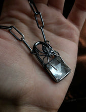 Load image into Gallery viewer, Quartz Spider Lock + Paperclip Chain
